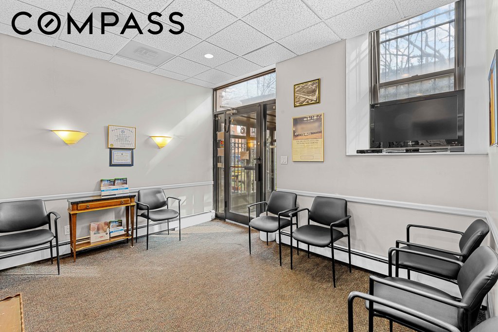 450 Clinton Street, Unit 1P