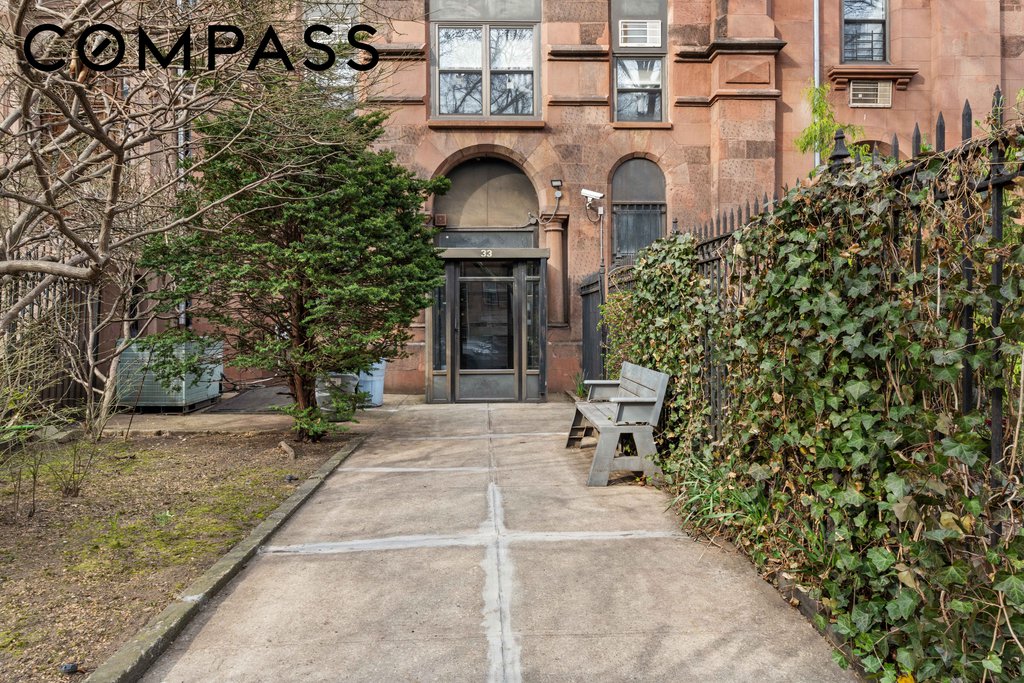 450 Clinton Street, Unit 1P photo 13