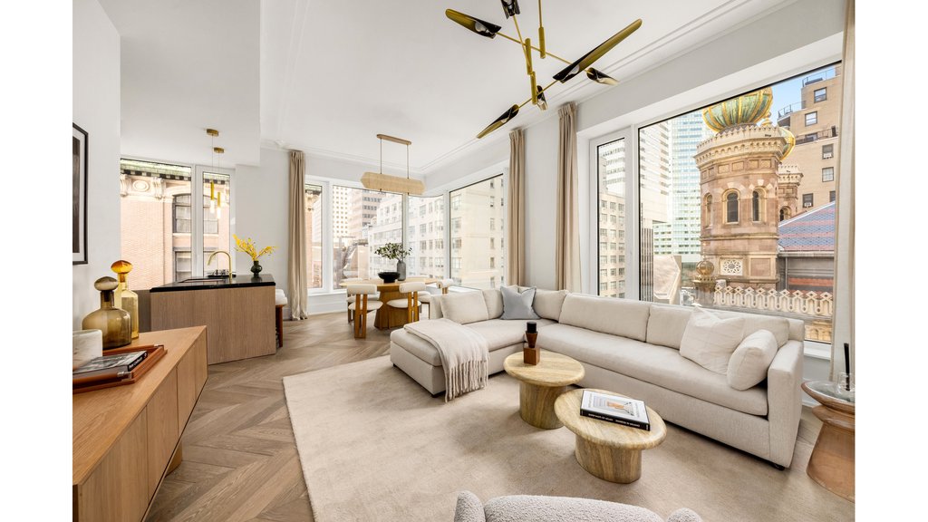 660 Lexington Avenue, Unit 2B photo 4