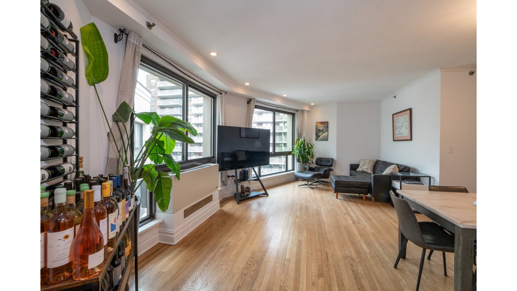 203 West 90th Street, Unit PHE photo 2