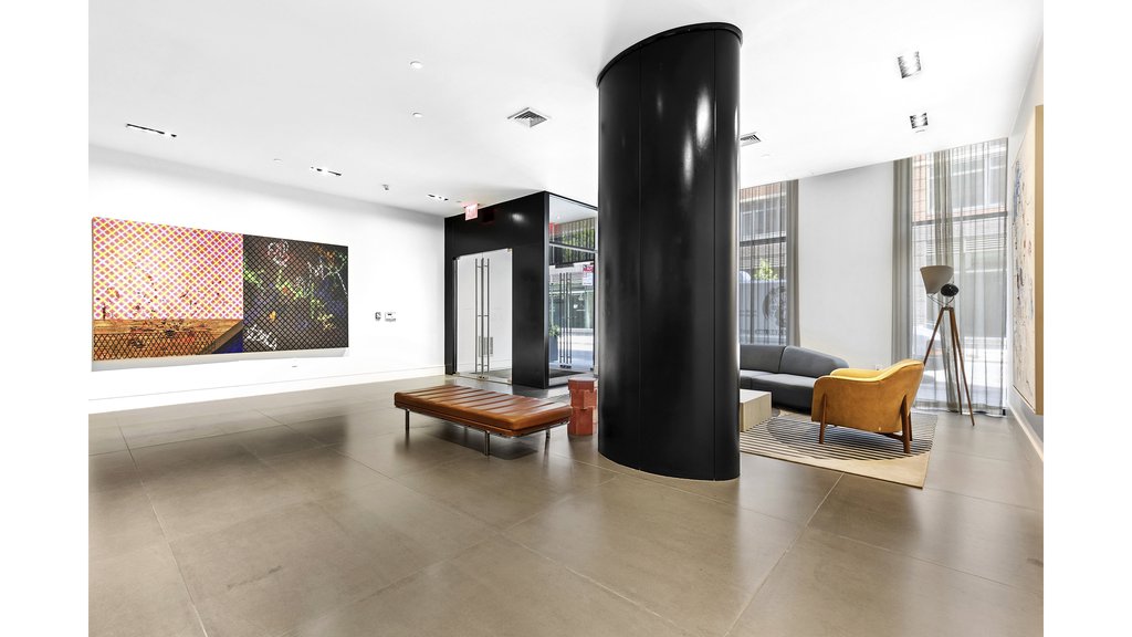 540 West 28th Street, Unit 8E photo 8