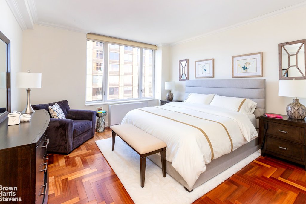 220 Riverside Boulevard, Unit 34C photo 12