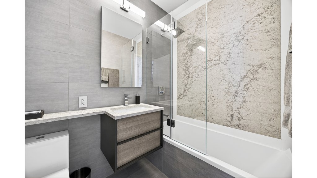 200 Riverside Boulevard, Unit 43C photo 13