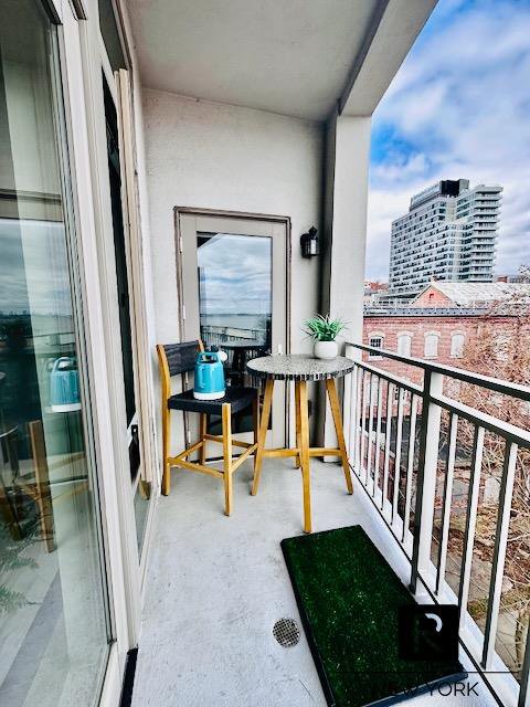 90 Bay Street Landing, Unit 4J photo 9