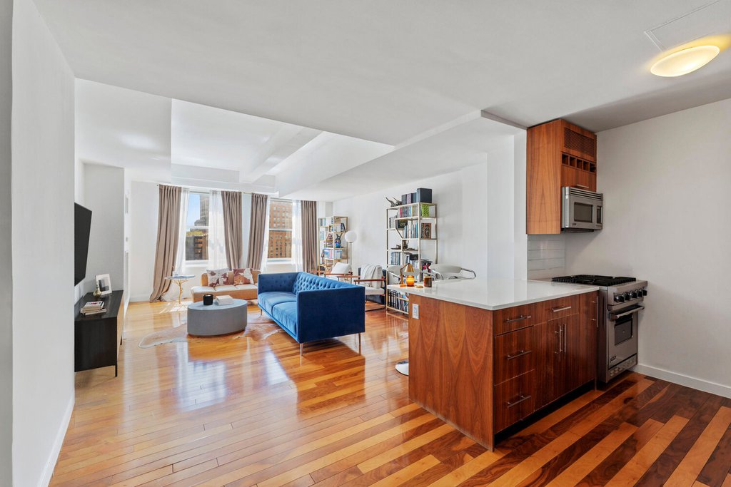 88 Greenwich Street, Unit 2009 photo 2