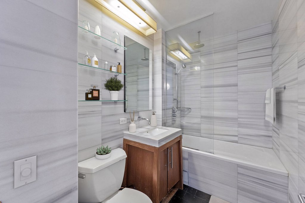 88 Greenwich Street, Unit 2009 photo 7