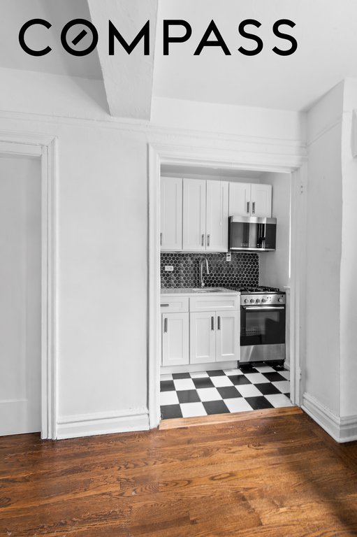 200 East 16th Street, Unit 2A photo 6