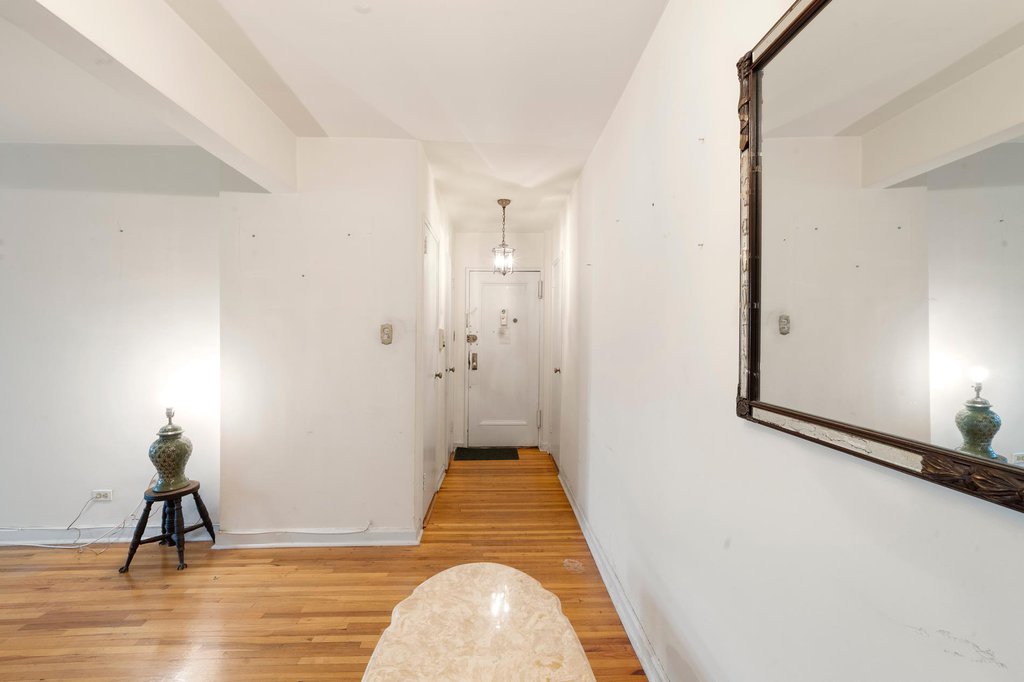 221 McDonald Avenue, Unit 4N photo 4