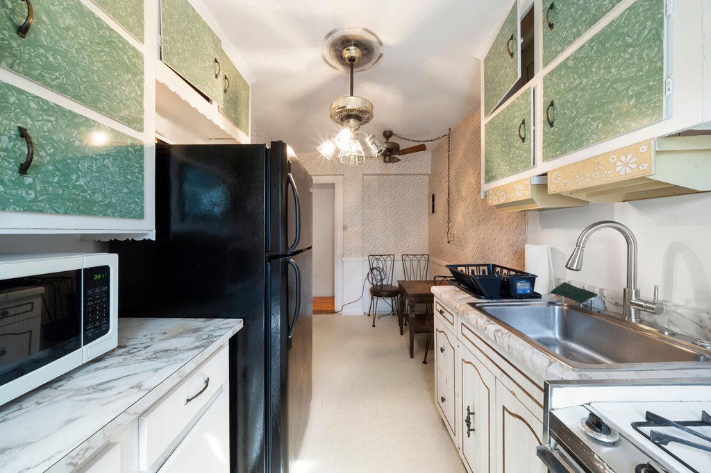 221 McDonald Avenue, Unit 4N photo 10