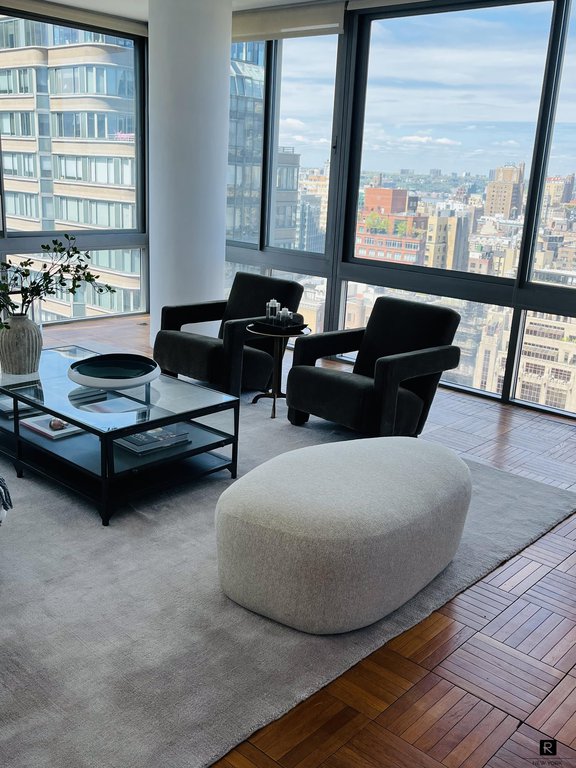 111 West 67th Street, Unit 29D photo 3