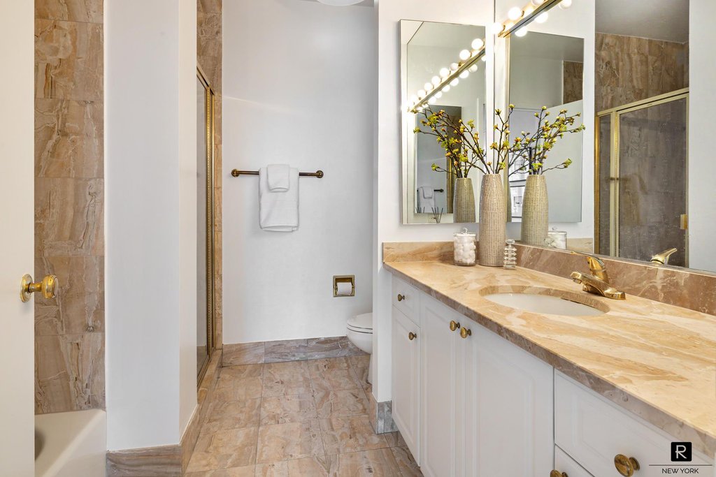111 West 67th Street, Unit 29D photo 7