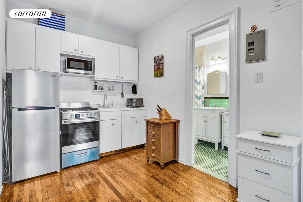 216 East 12th Street, Unit 2B photo 2