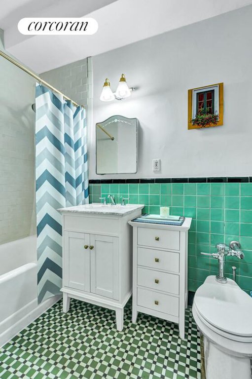 216 East 12th Street, Unit 2B photo 4