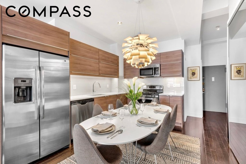 315 Seventh Avenue, Unit 17D photo 3