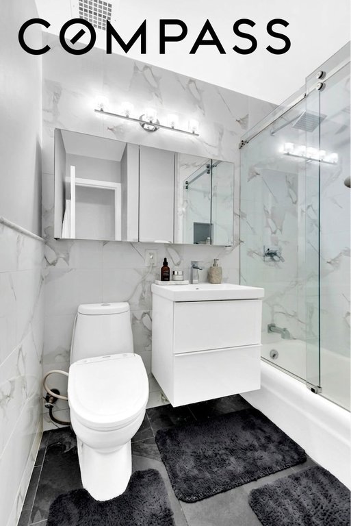 315 Seventh Avenue, Unit 17D photo 5
