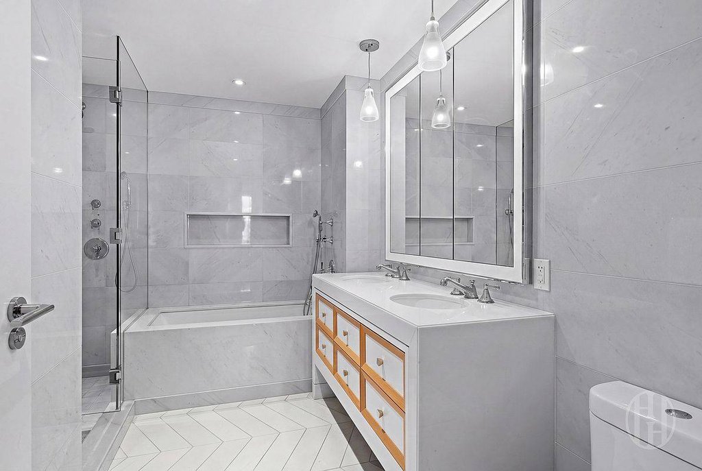 212 Warren Street, Unit 5N photo 8