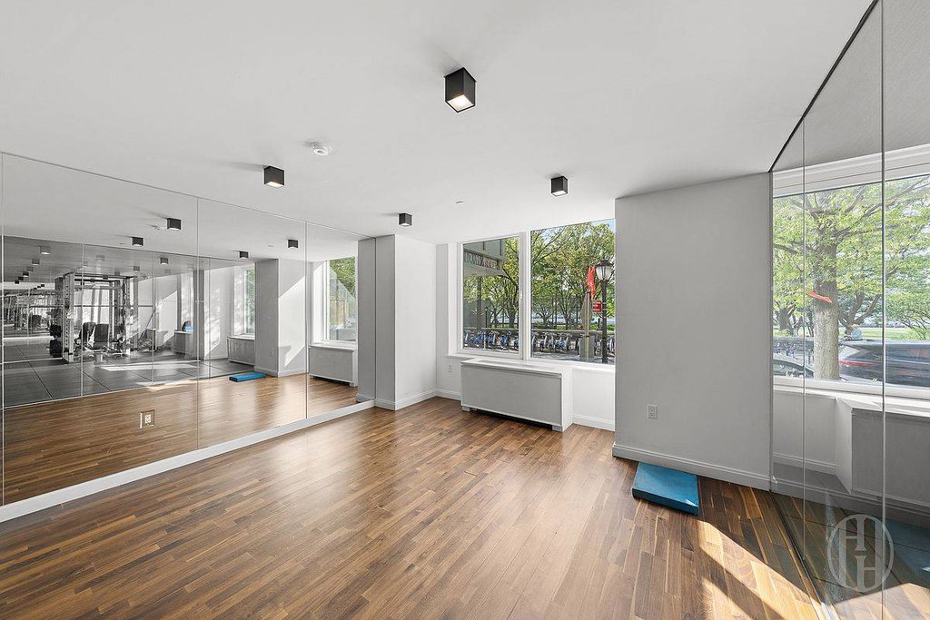 212 Warren Street, Unit 5N photo 17