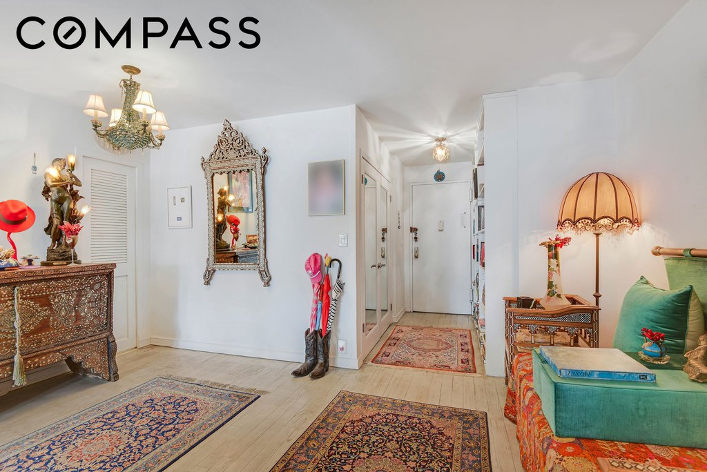 305 East 24th Street, Unit 18C photo 5