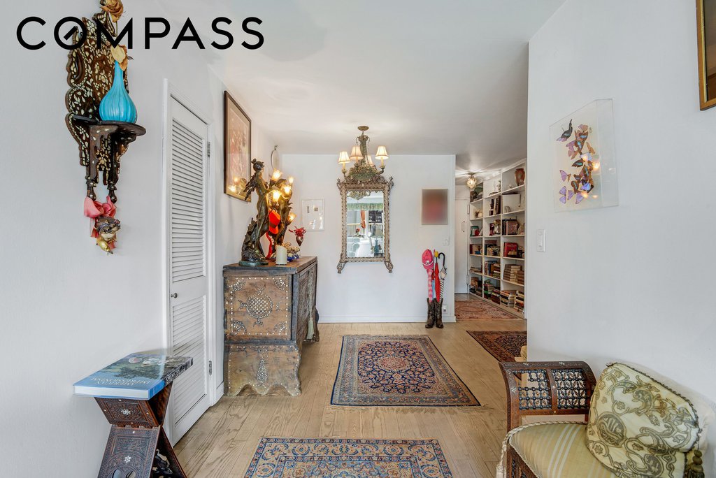 305 East 24th Street, Unit 18C photo 6
