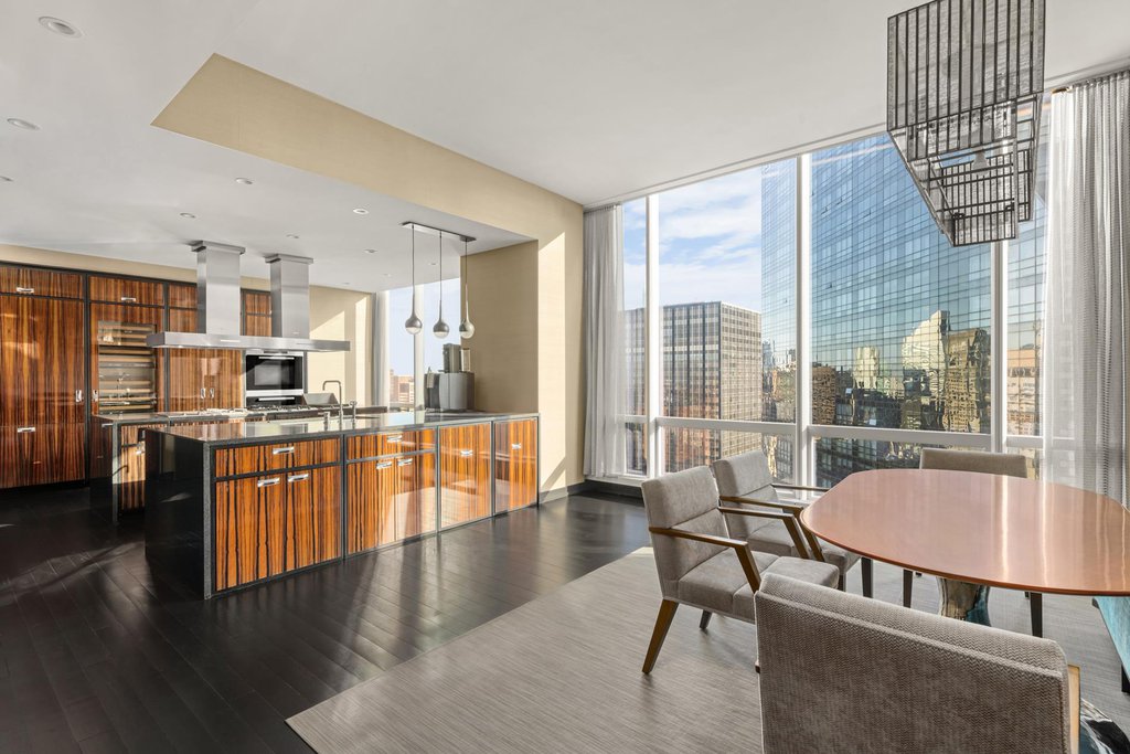 157 West 57th Street, Unit 52B photo 6
