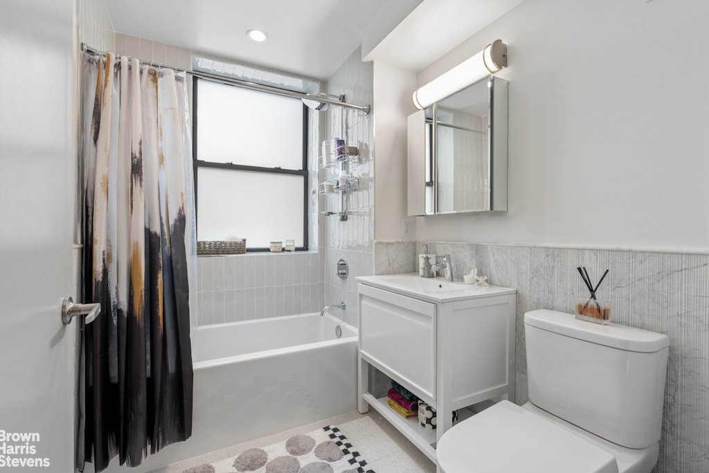 463 West 142nd Street, Unit 2B photo 19