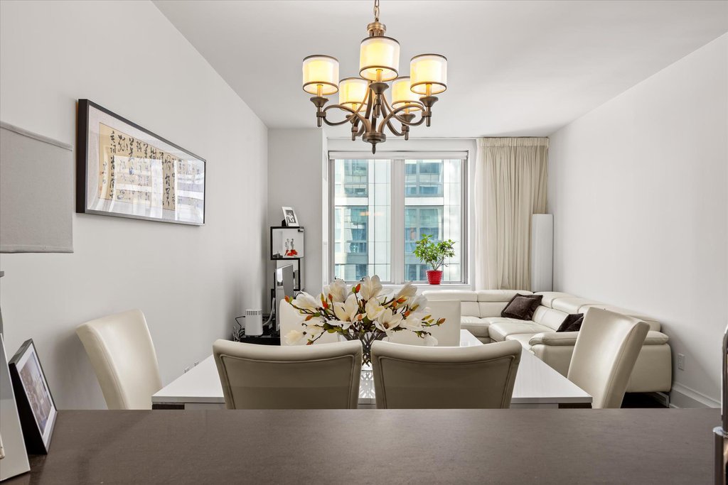 50 Riverside Boulevard, Unit 6D photo 2