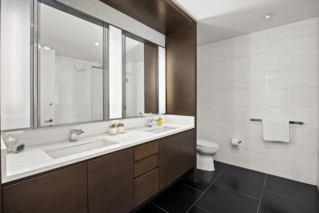 50 Riverside Boulevard, Unit 6D photo 10
