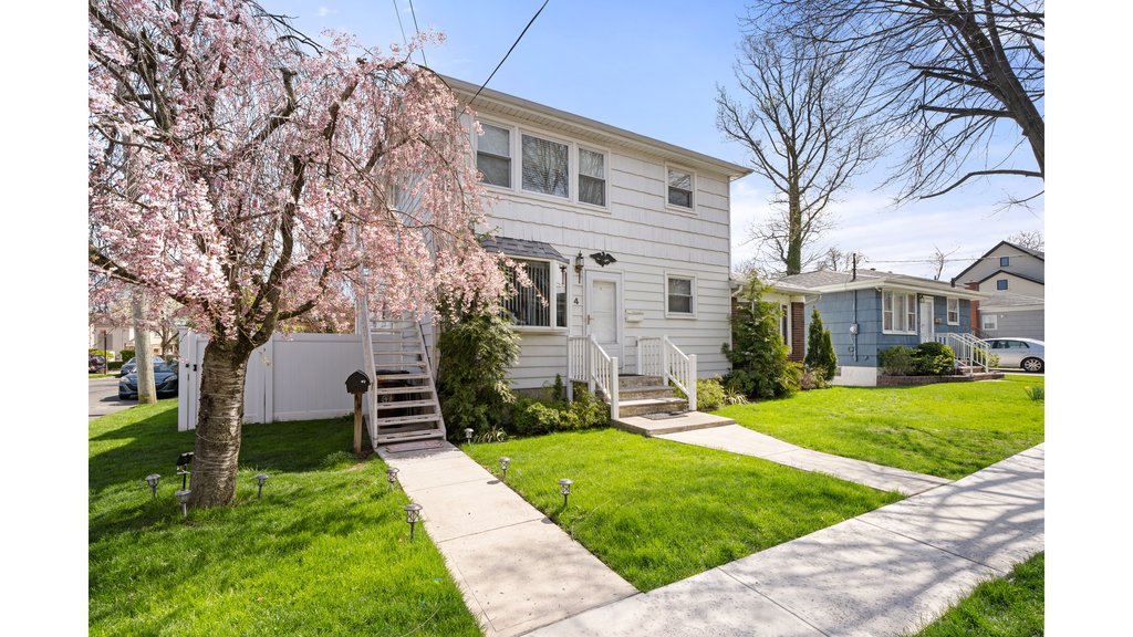 4 Cottage Avenue