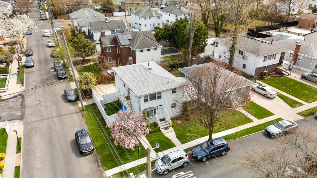 4 Cottage Avenue – For Sale photo 3