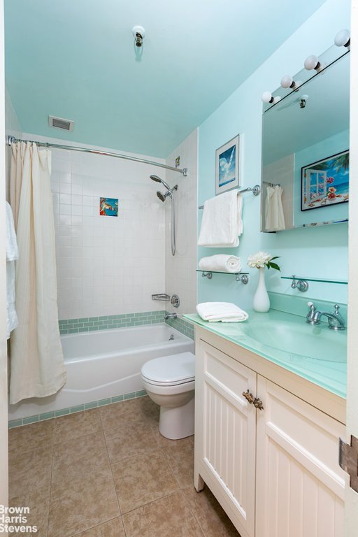 708 Greenwich Street, Unit 1BC photo 20