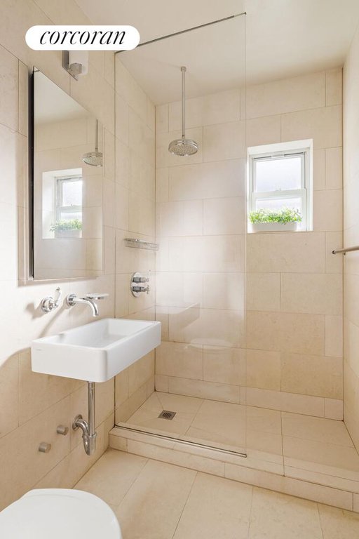 2 King Street, Unit 7E photo 6