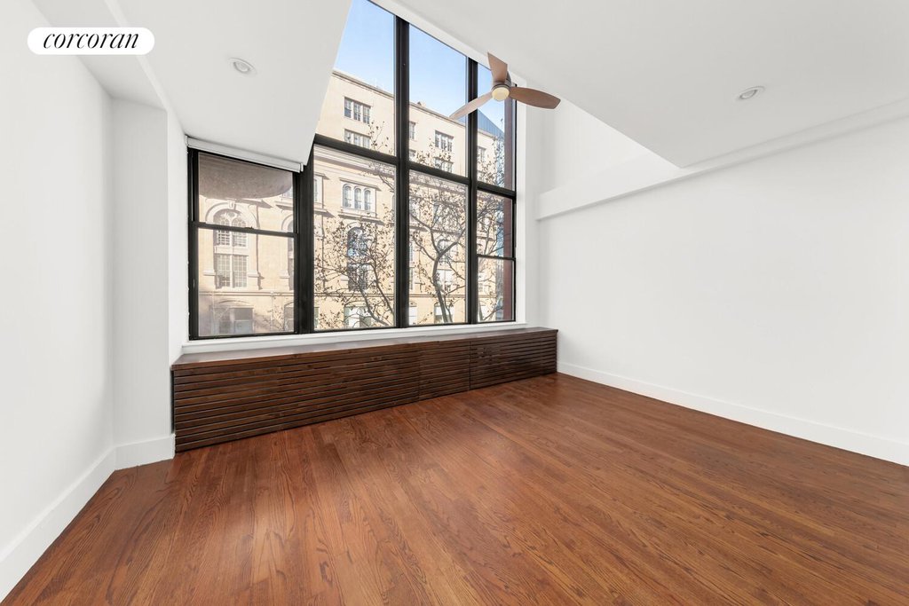 65 Cooper Square, Unit 3/C photo 4
