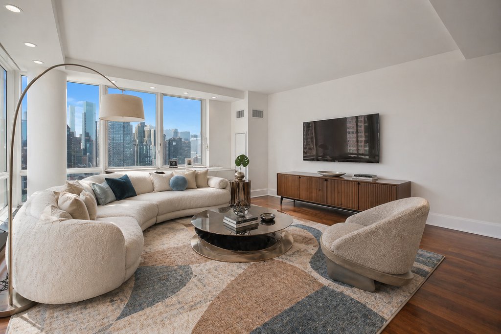 60 Riverside Boulevard, Unit 2802 photo 2