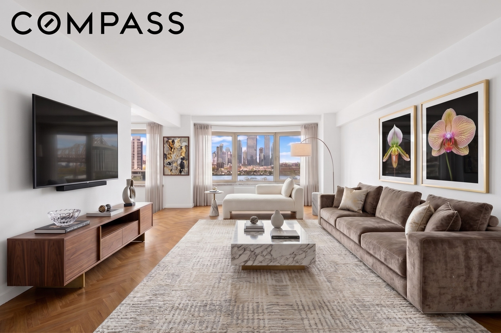 25 Sutton Place South, Unit 11M