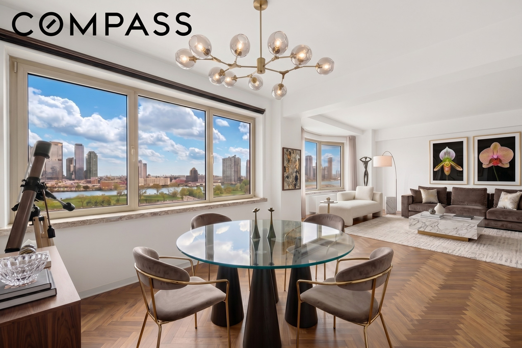 25 Sutton Place South, Unit 11M photo 2