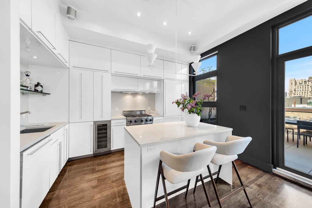 406 West 45th Street, Unit PHA photo 5