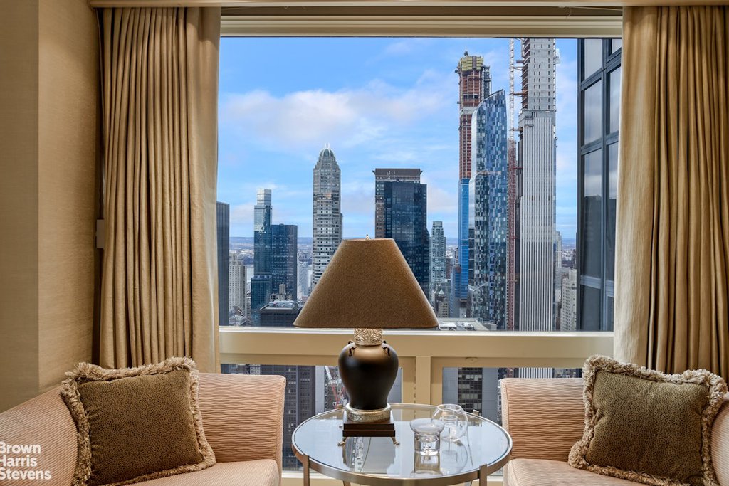 721 Fifth Avenue, Unit 59A photo 2