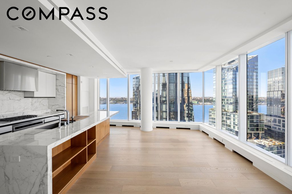 1 West End Avenue, Unit 26G photo 4