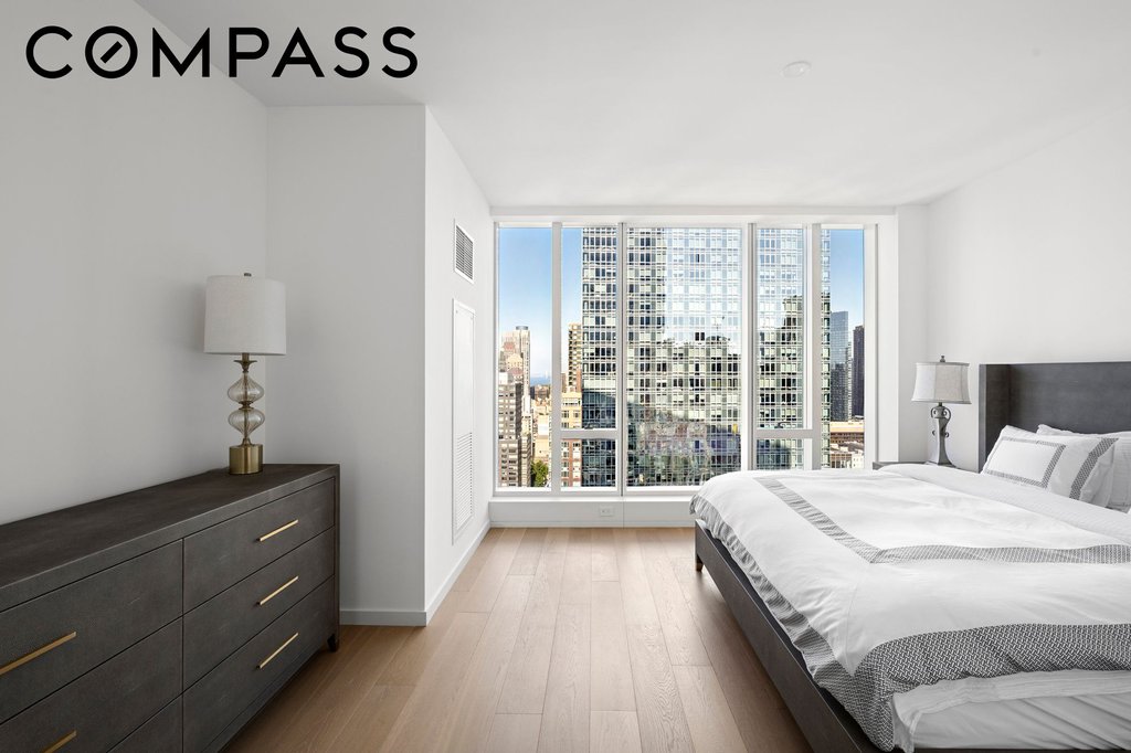 1 West End Avenue, Unit 26G photo 11