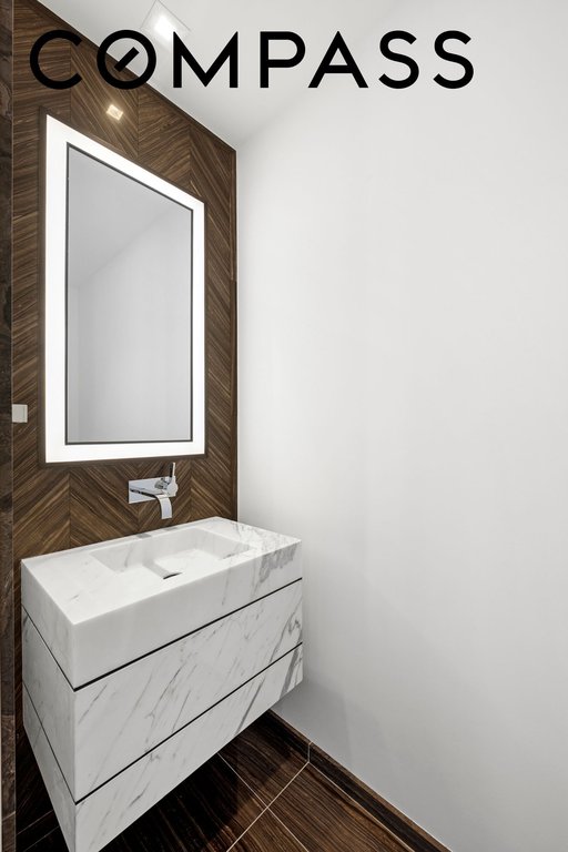 1 West End Avenue, Unit 26G photo 18