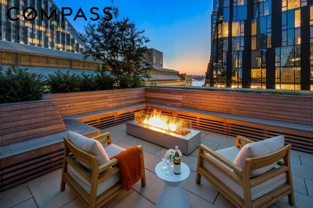 1 West End Avenue, Unit 26G photo 31