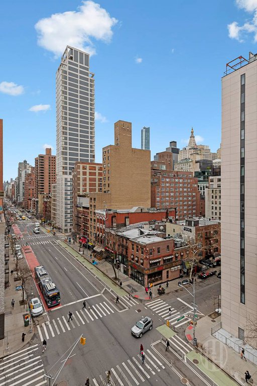 201 East 28th Street, Unit 10L photo 7