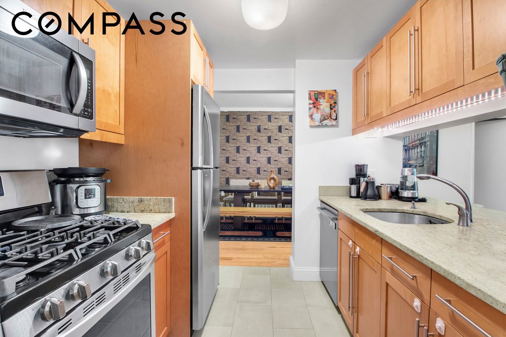 380 Lenox Avenue, Unit 3J photo 3