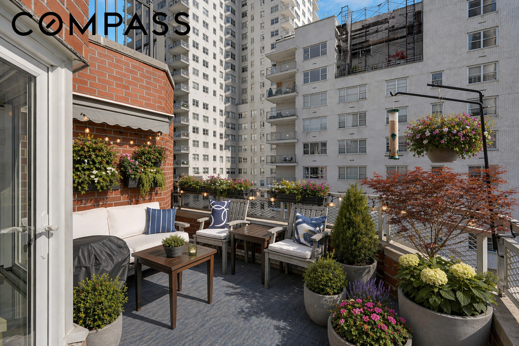 520 East 76th Street, Unit PHD photo 4