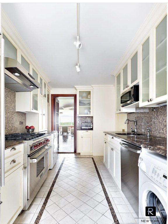 24 Central Park South, Unit 12W photo 3