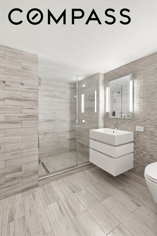 421 Hudson Street, Unit 520 photo 7