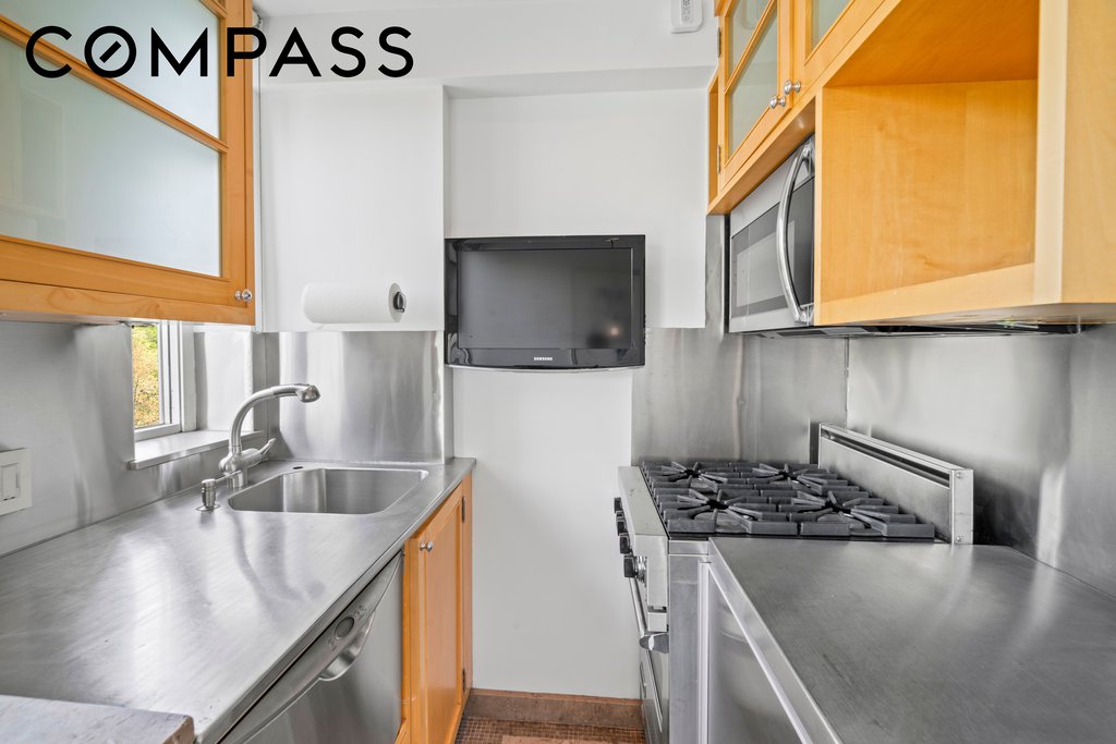 120 Central Park South, Unit 6C photo 4