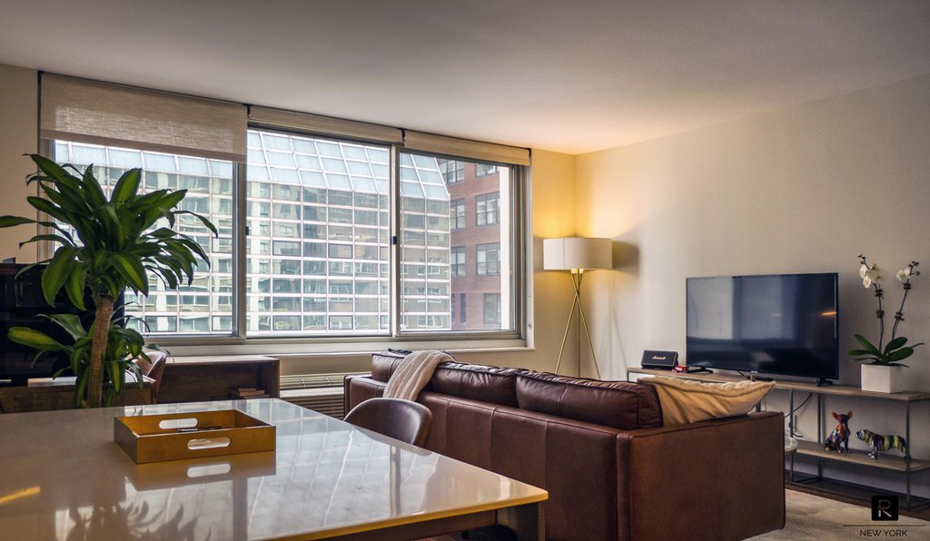 333 East 45th Street, Unit 12F photo 4