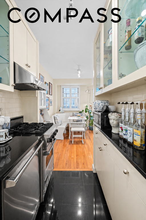 1175 York Avenue, Unit 1K photo 3