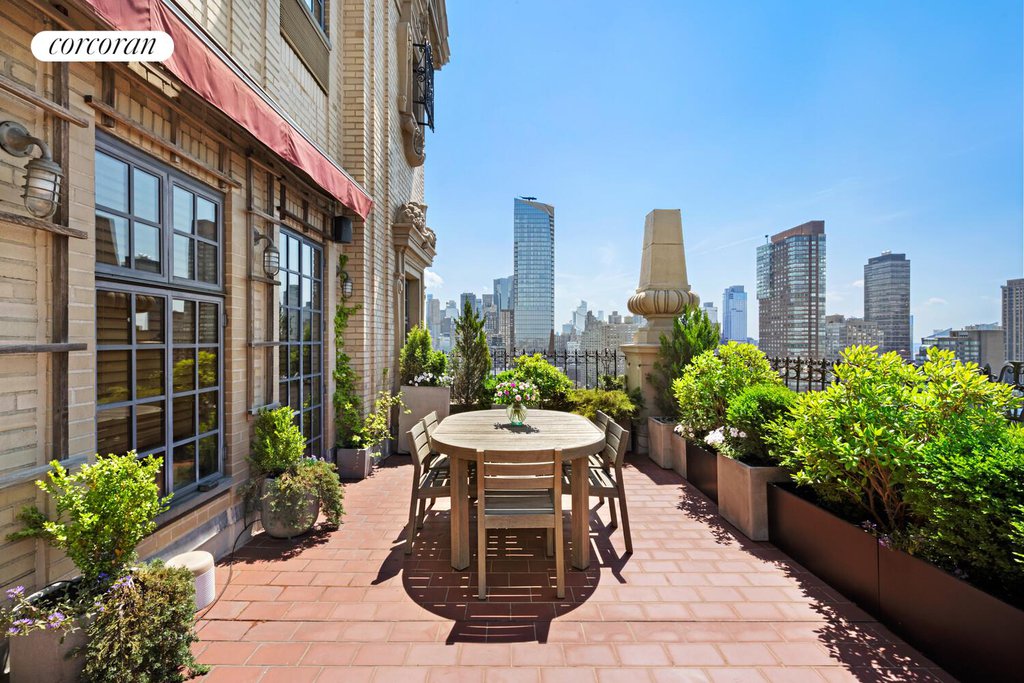 12 West 72nd Street, Unit PH27A photo 5